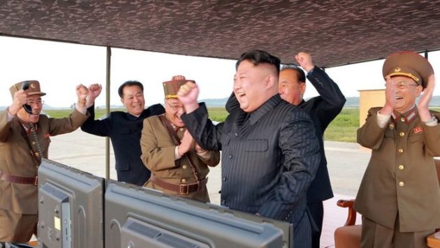 Kim Čong-un a jeho generáli Foto: TASR/AP